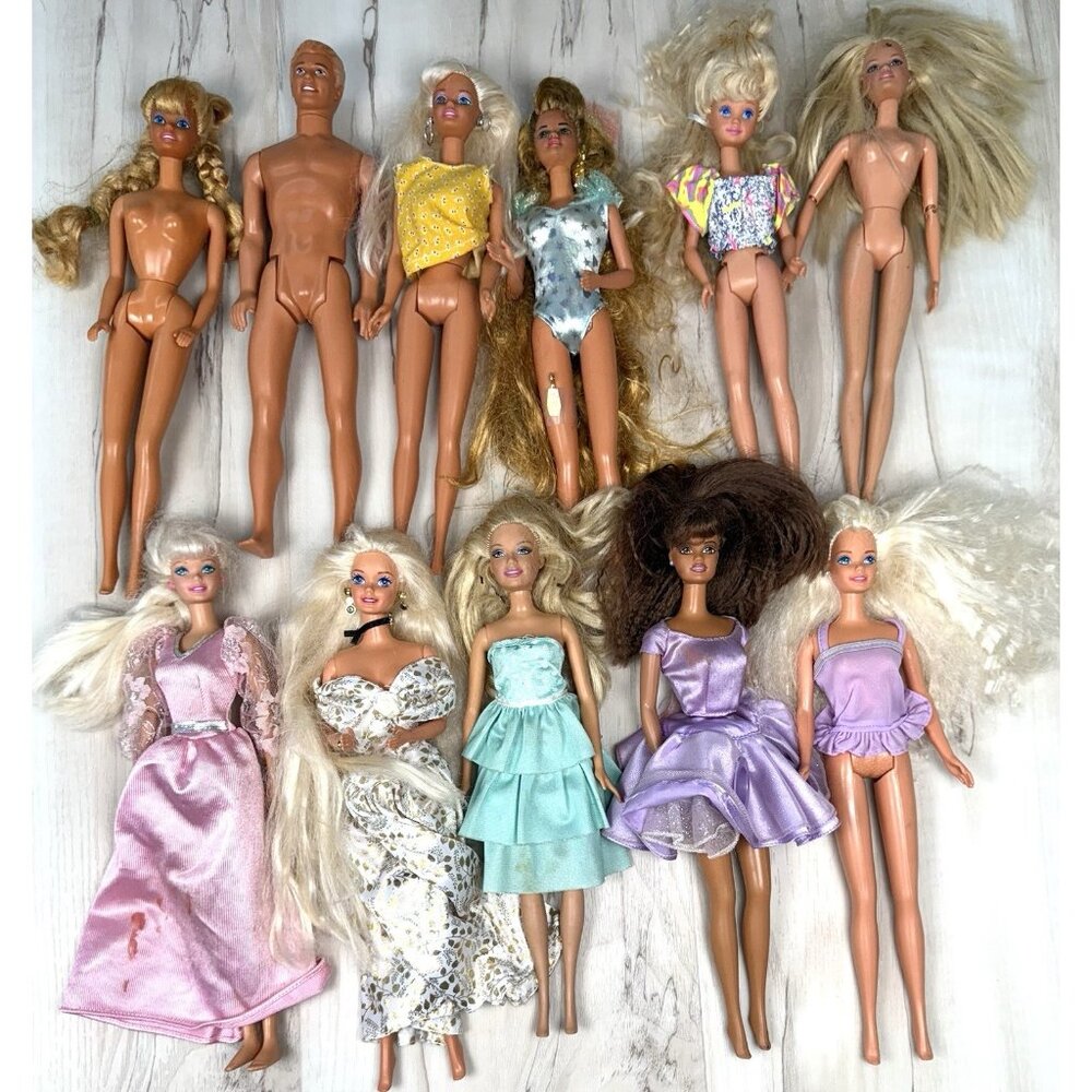 VTG 1990s Y2K Lot 11 MATTEL Barbie Ken Skipper Dolls w/ Some Clothes & Jewelry
